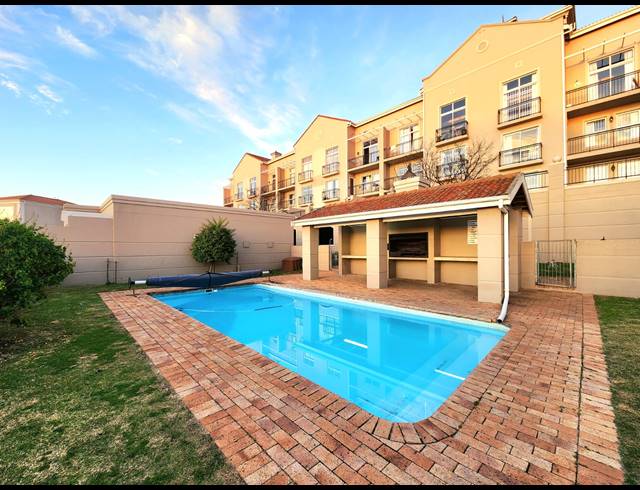 2 BEDROOM APARTMENT TO LET IN CENTURY CITY